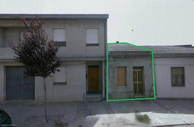Casa da ristrutturare + terreno edificabile - sili