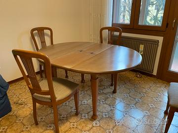 Tavolo tondo allungabile + 4 sedie in legno