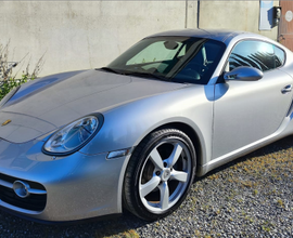 Porsche Cayman 2.7