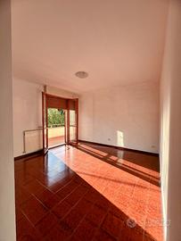 La tua nuova casa:luce,comfort e servizi a 2 passi