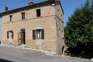 Casa castelvecchio (pu)