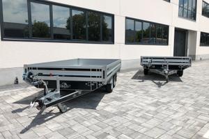 Rimorchio trasporto auto/macchine operatrici/cose