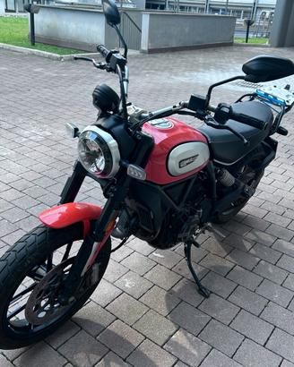 Ducati scrambler iron