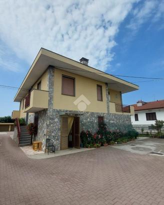 2 LOCALI A RIVAROLO CANAVESE