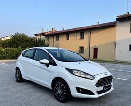 Ford Fiesta 1.5 TDCi 75CV x Neopatentati Titanium