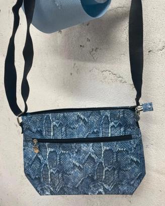 Borsa a tracolla Carpisa effetto pitonato