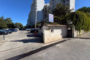 4 LOCALI A NAPOLI