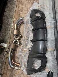 Scarico diffusore posteriore e alettone audi R8