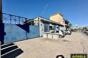 Immobile di 2000 m² con 2 locali a Canicattì