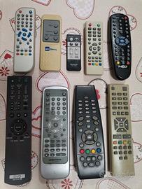 Lotto di telecomandi Sony, Panasonic, United