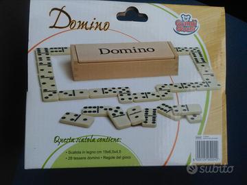 Gioco domino in legno nuovo