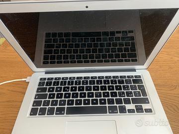 Apple MacBook Air 13" 2017