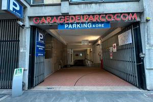 Posto auto e moto in via valparaiso 7a