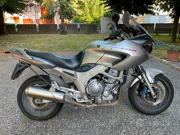 Yamaha TDM 900 del 2004