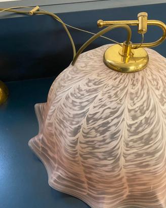 Lampadario in vetro rosa