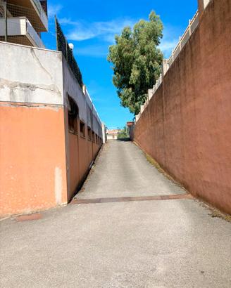 Due leoni | box auto doppio | 30 mq