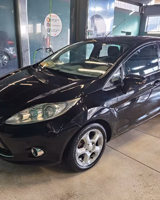 FORD FIESTA 1.4 TDCI 70CV Neopatentati 