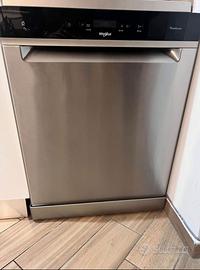 Lavastoviglie Whirlpool PowerClean