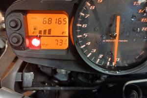 suzuki gsr 600 anno 2006 