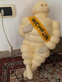 Michelin Bibendum insegna luminosa omino vintage