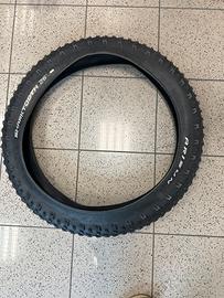 Copertone Fat bike chiodato Arisun