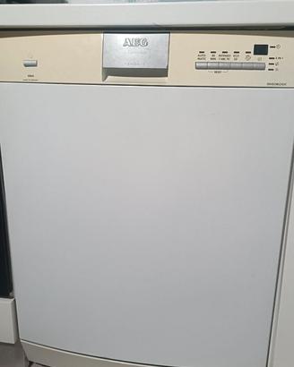Lavastoviglie AEG Electrolux FAVORIT Sensorlogic -