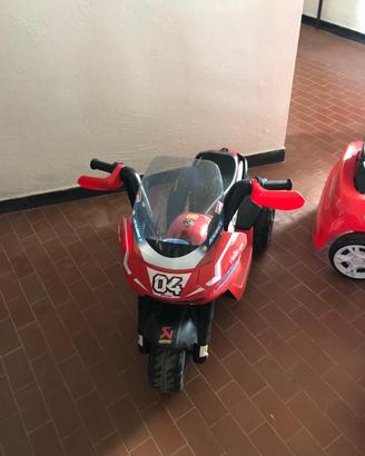 Motocicletta giocattolo elettrica