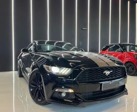 Ford Mustang Fastback 2.3 EcoBoost aut. total blac