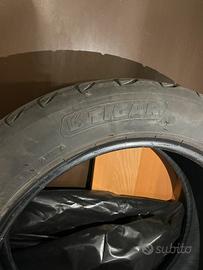 Gomme auto