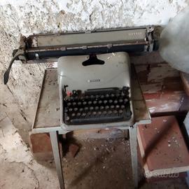 Vecchia macchina per scrivere