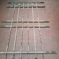 singola grata ferro battuto inferriata finestra