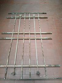 singola grata ferro battuto inferriata finestra