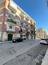3 LOCALI A TRANI