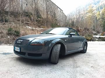 Audi TT Roadster Quattro 225CV ASI