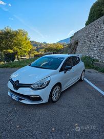 renault clio 4 rs trophy 