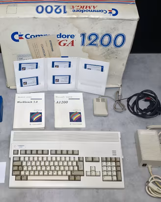 amiga 1200 con box