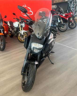Ducati Diavel Dark