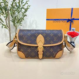 Borsa sottobraccio Louis Vuitton usata - Abbigliamento e Accessori In  vendita a Catanzaro