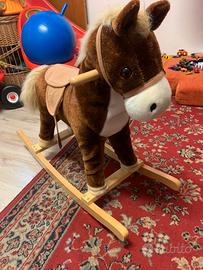 Cavallino a dondolo