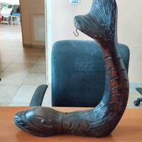 Porta lanterna anni 60 pesce in legno da tavolo