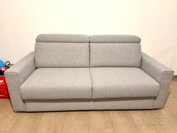 Divano letto matrimoniale