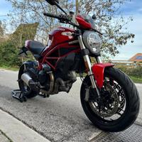 Monster 797 plus 2.597 km