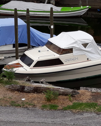 Pilotina Cranchi Holiday 21