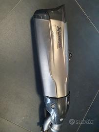 scarico terminale marmitta Akrapovic
