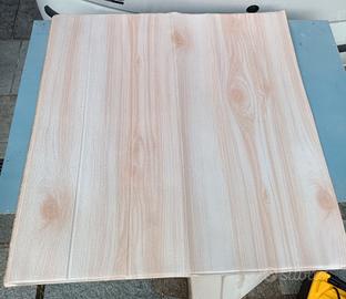 Adesivo morbido effetto legno 