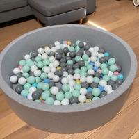 Piscina tessuto con palline