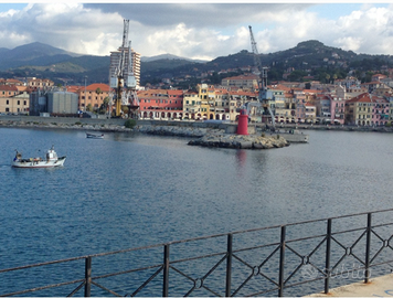 Vacanza Imperia 50 m. dal mare .comodissimo
