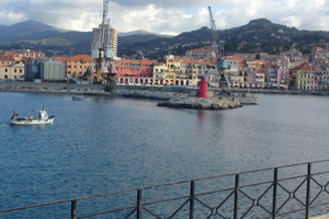 Vacanza Imperia 50 m. dal mare .comodissimo