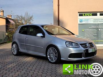 VOLKSWAGEN Golf 3.2 VR6 4mot. 3p. DSG R32