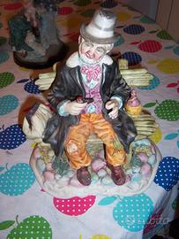 STATUINA IN CERAMICA CAPODIMONTE